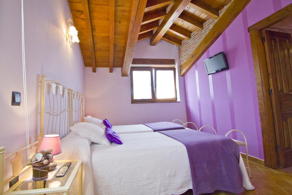 Mini-hôtel La Fabula 3*