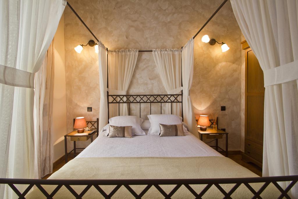 La Fabula Mini-hôtel 3*